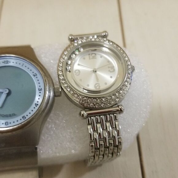 6 Ladies Watch Bundle Deal - Picture 8 of 8